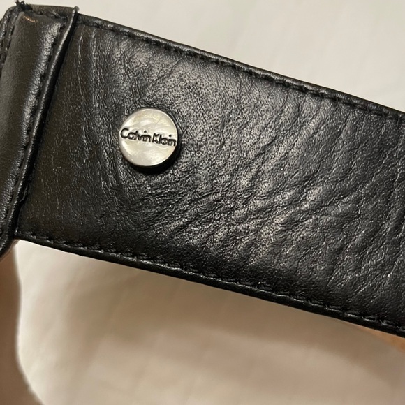 Calvin Klein Size 7-1/2 Black leather Gladiator sandals. Rear zipper Entry. - Picture 9 of 12